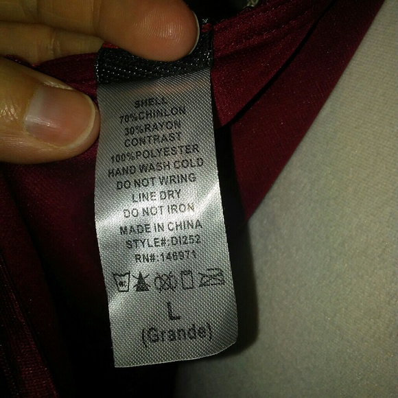 Red lace and tulle dress semi formal - Picture 6 of 6